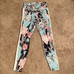 NWOT Nike Dri-Fit Floral Leggings
